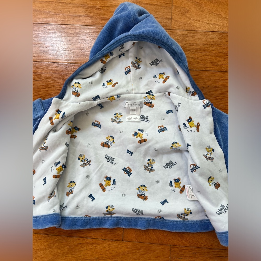 Kissy kissy jacket 🧥 - Picture 3 of 3